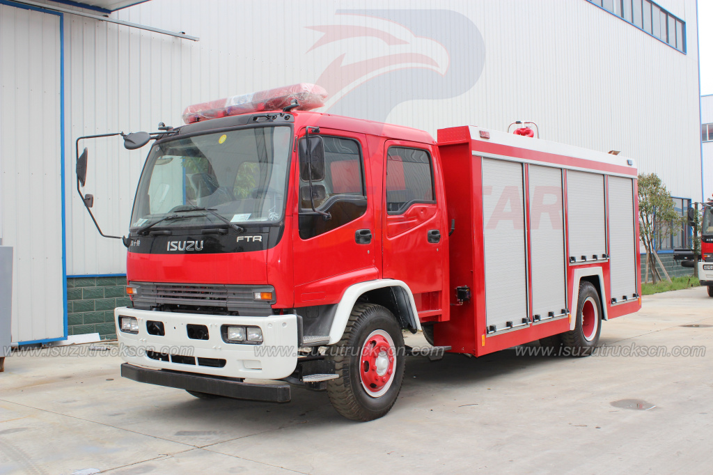 2016 Nuevo camión de bomberos de espuma FTR ISUZU 190hp a la venta