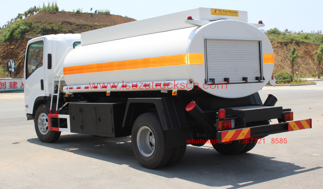 Camión cisterna de combustible de 5 metros cúbicos Isuzu
