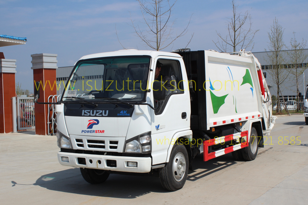 Garbage Compactor Truck Isuzu 3Tons pictures
