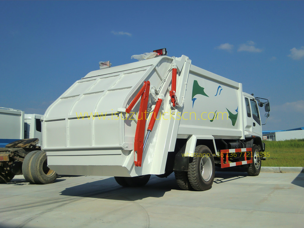 overview of Waste Compactor Truck Isuzu 12 CBM 