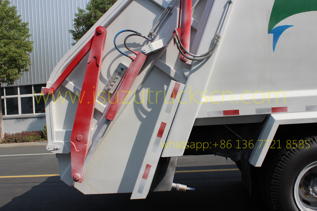 details picture and specification for rear loader garbage truck Isuzu 14 cbm
