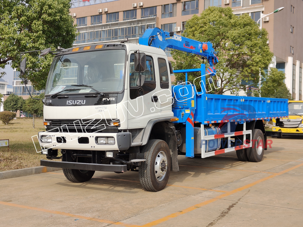 Isuzu FVR off road all wheel drive truck-mounted cranes