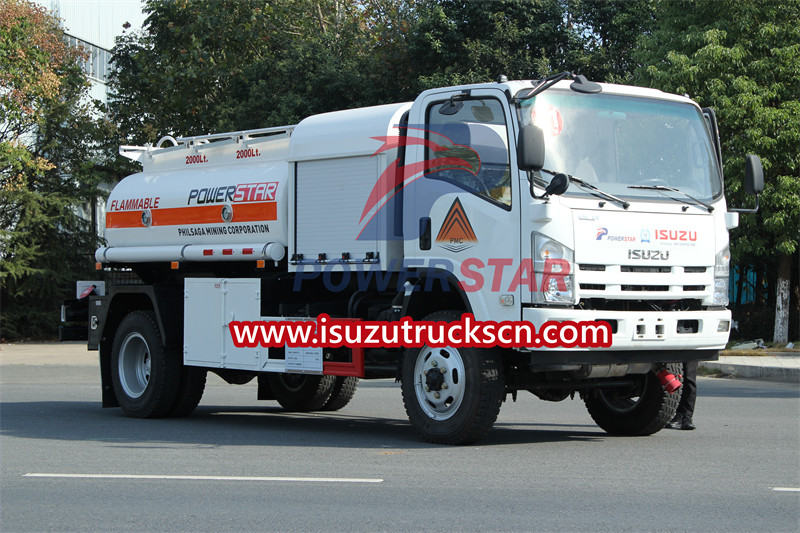 ISUZU 4x4 mobile fuel tanker