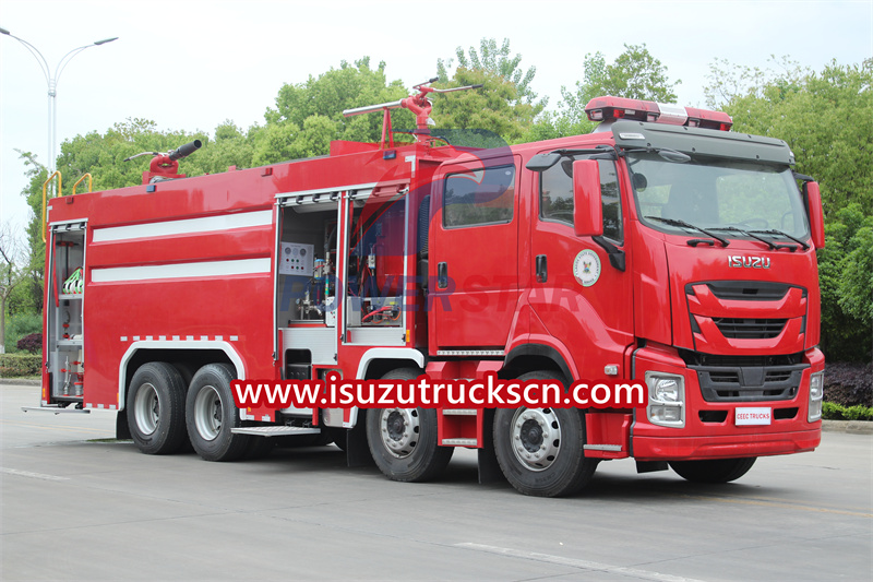 Isuzu fire engine giga