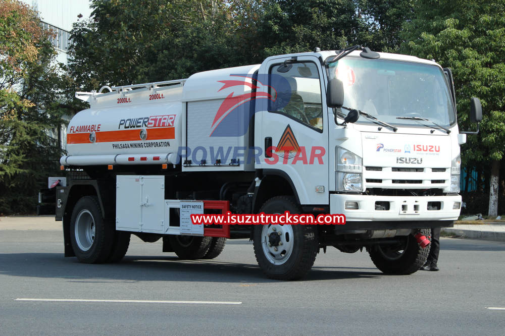 Isuzu 4x4 off road DieselGasoline Delivery Tanker truck
