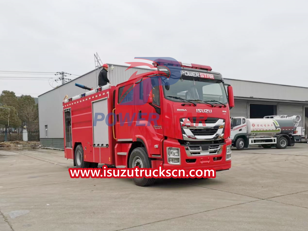 isuzu fire truck 