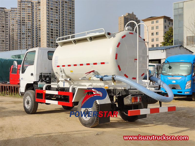 Isuzu AWD NKR 4 wheels sewage truck