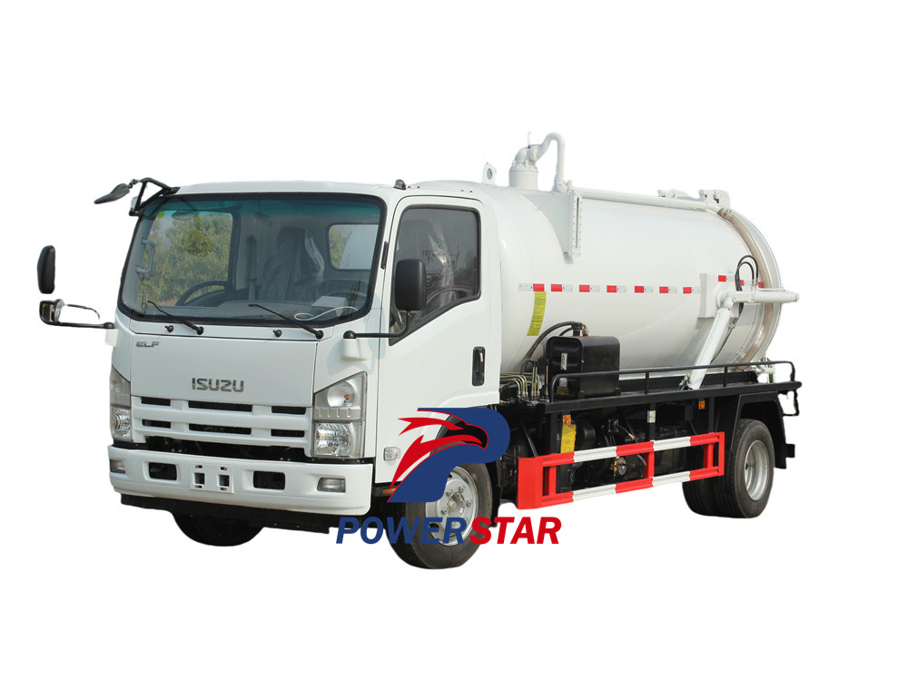 Isuzu 700P sewage suction truck