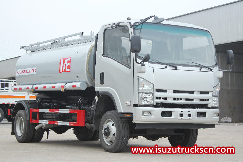 Japan ISUZU NPR ELF 700P 4x4 Diesel Oil Tanker Fuel Tank Truck