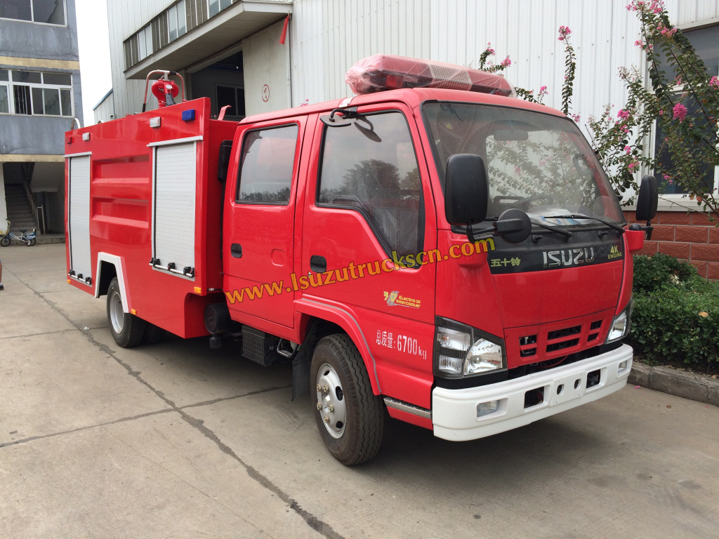 Custom build Isuzu 3500L water and Foam tank Fire fighting truck