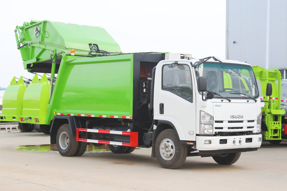Isuzu Npr rear loader garbage truck spare parts list recommend