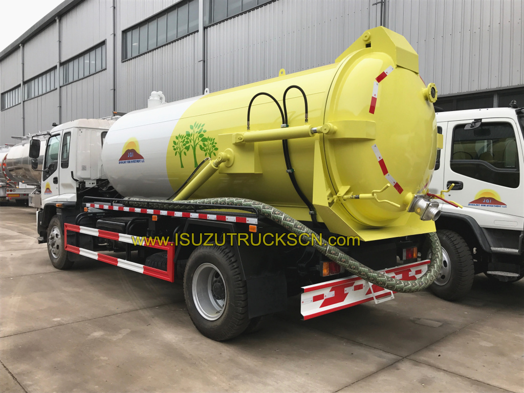Japan Isuzu Sewage Suction Truck (Vacuum Truck) 