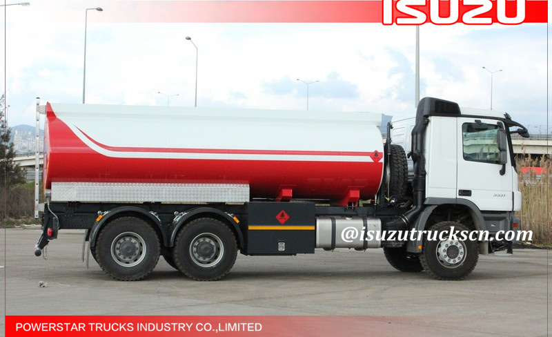 10000L FTR FVR Oil Tank Truck 4x2 Isuzu Liquid Tanker For Gas Stations