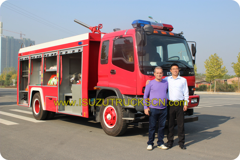 Essais de performance du camion de pompiers à eau Isuzu (2 000 L)