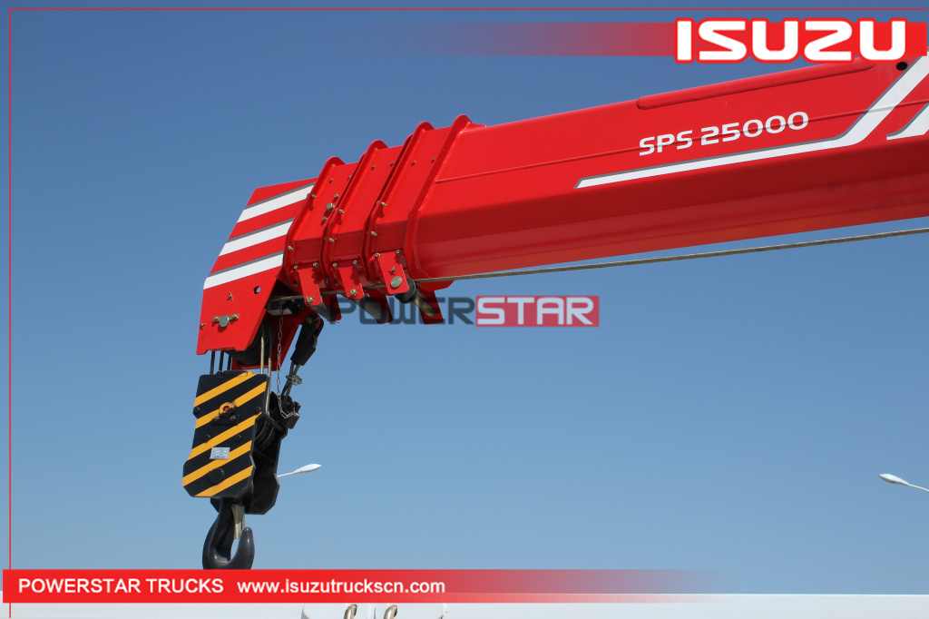 Philippines ISUZU FTR Construction Palfinger telescopic boom crane trucks