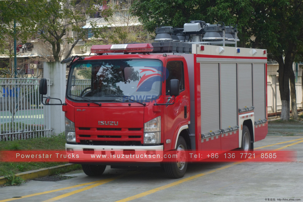 Japan ISUZU floodlight lighting tower fire vehicle fire truck for sale 