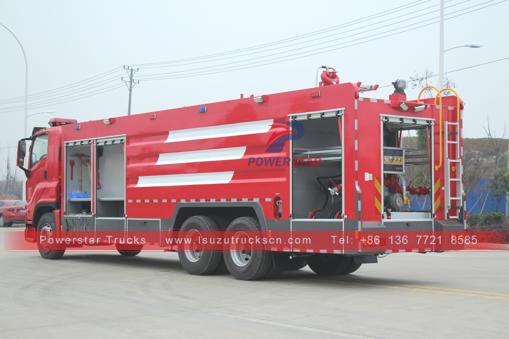 Japanese brand GIGA Water Tank/Foam Tank Fire Fighting Truck for sale