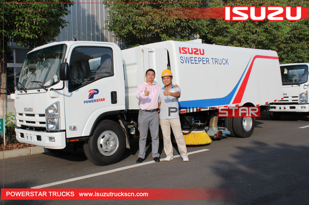 KATO designed Broom road sweeper truck Isuzu