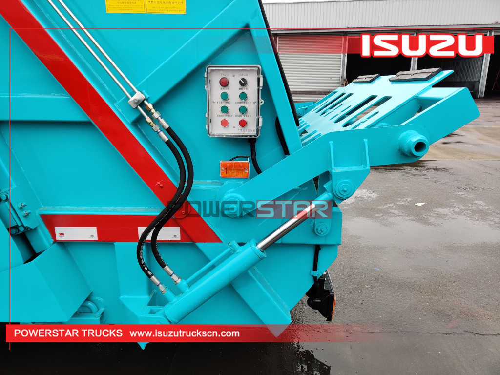 Mongolia ISUZU New Rear Loader Trash Management 5m3 Garbage Compactor Truck with Factory Price