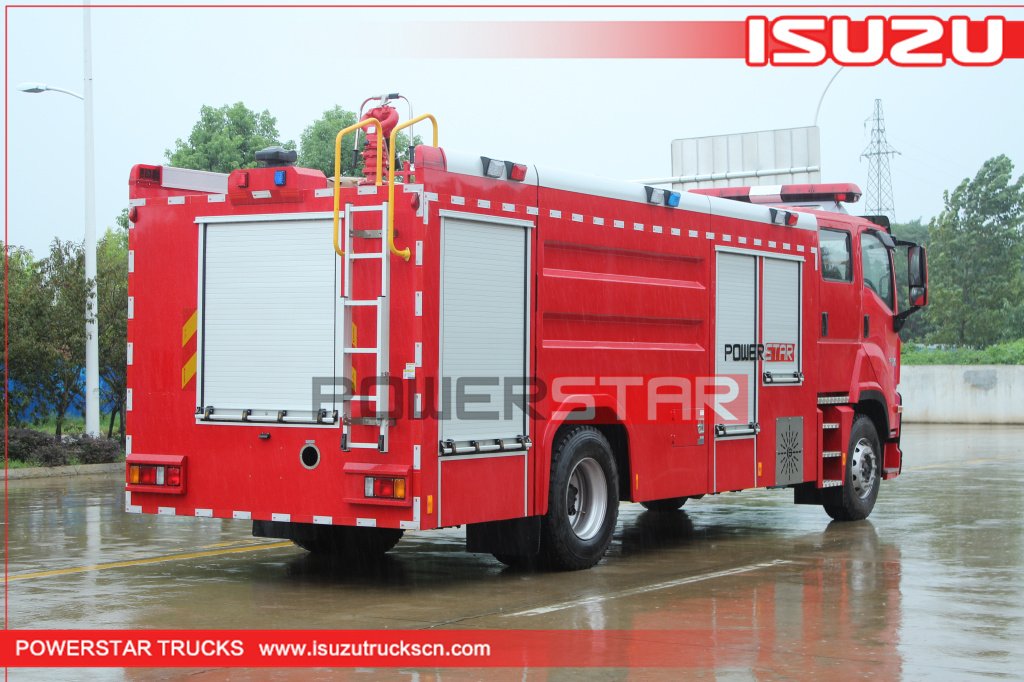 New ISUZU GIGA 4*2 Fire Fighting Vehicle 8 Tons Water Fire Engine