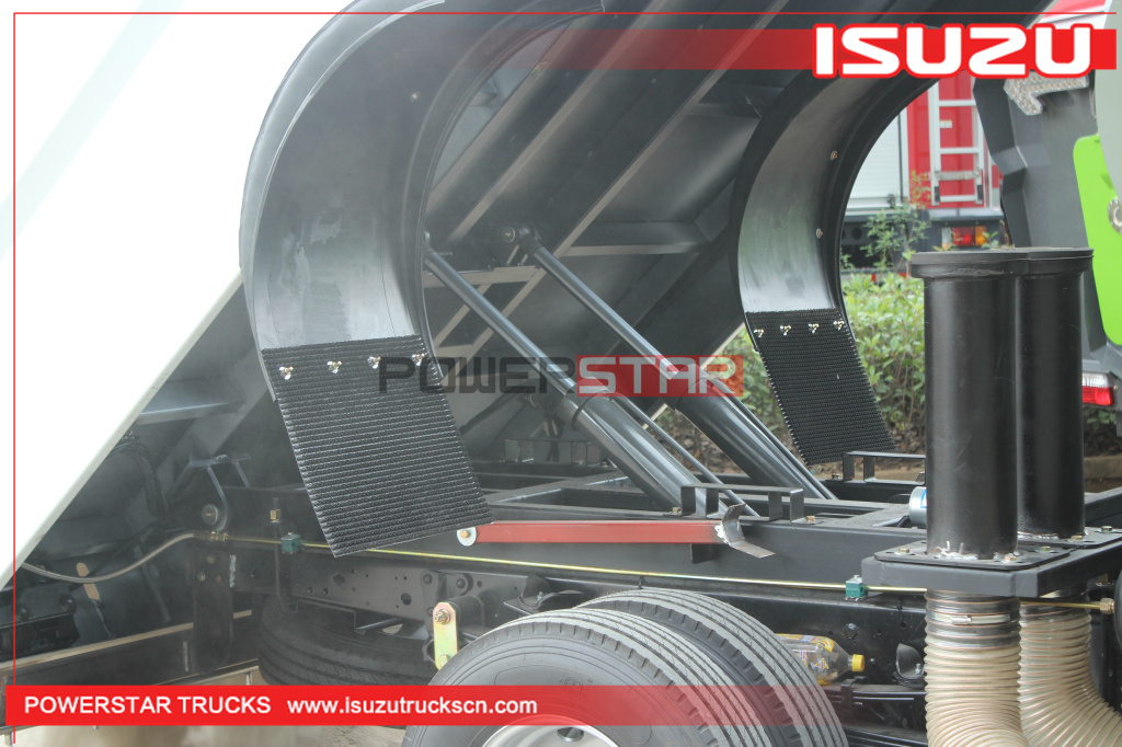 ISUZU Road Dust cleaning Vehicle Intelligent Road Cleaning Truck Street Vacuum Cleaner road sweeper