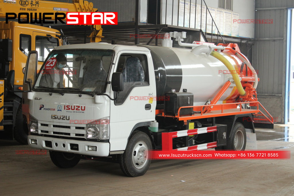 Rwanda - ISUZU 4,000L vacuum tanker Mobile Sewage Suction Truck for sale