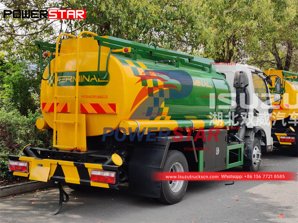 Hot-selling ISUZU NKR 4000 liters fuel bowser