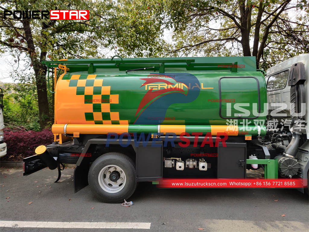 Good price ISUZU 6 wheeler 5000 liters diesel filling truck for sale