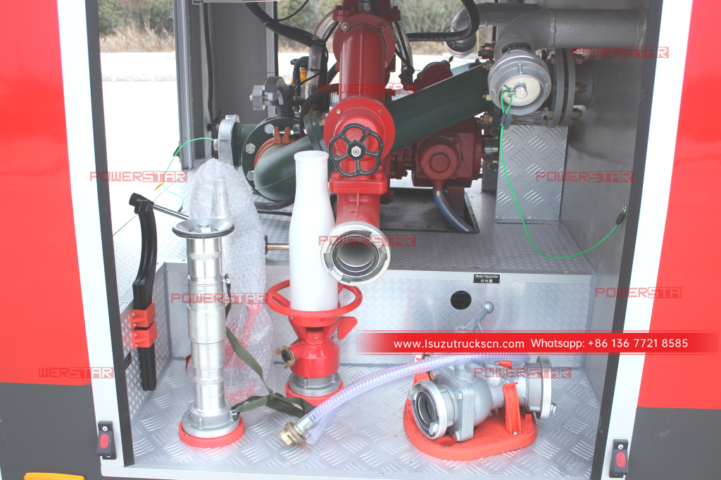 Albaria Japan ISUZU 1500L Fire Fighting Truck Fire Engine Mini Fire Truck