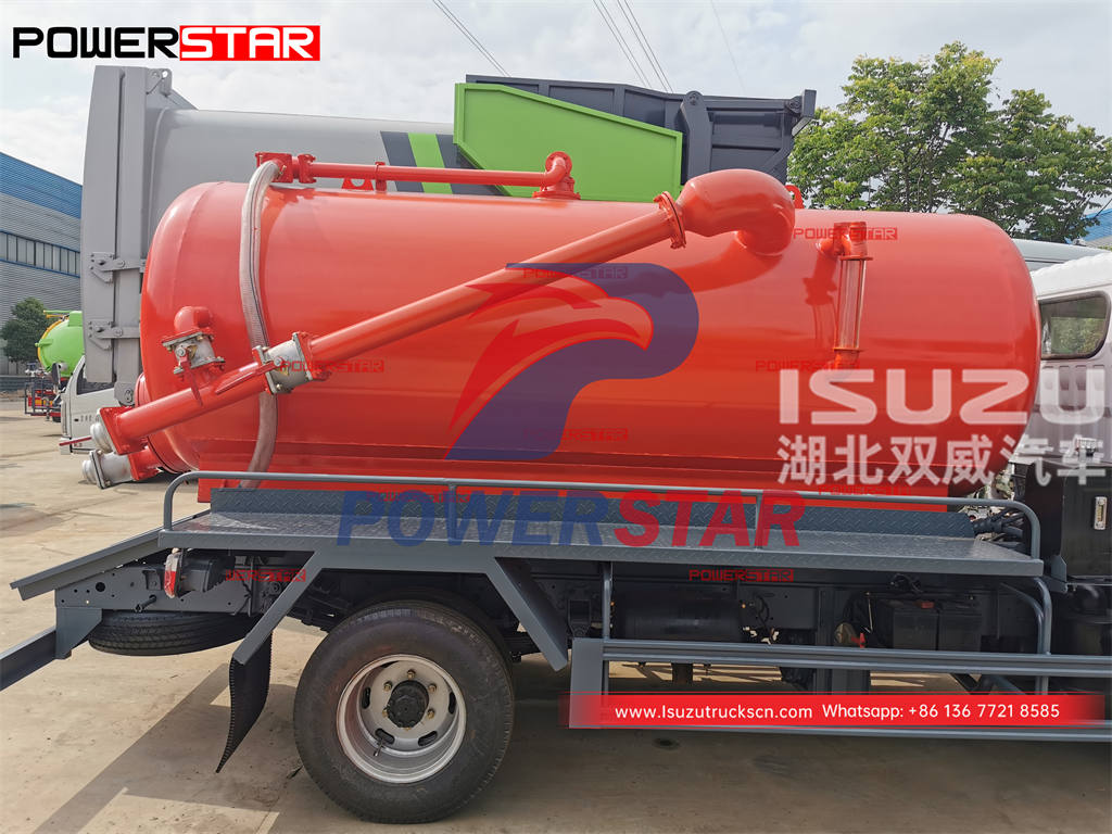 New ISUZU 6 wheeler 5000 liters septic tank truck for Cambodia 