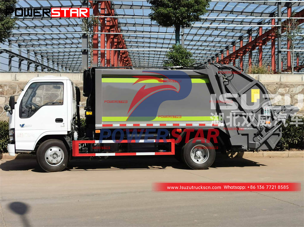 Custom-made ISUZU 4×4 130HP 6CBM rear loading refuse truck for sale