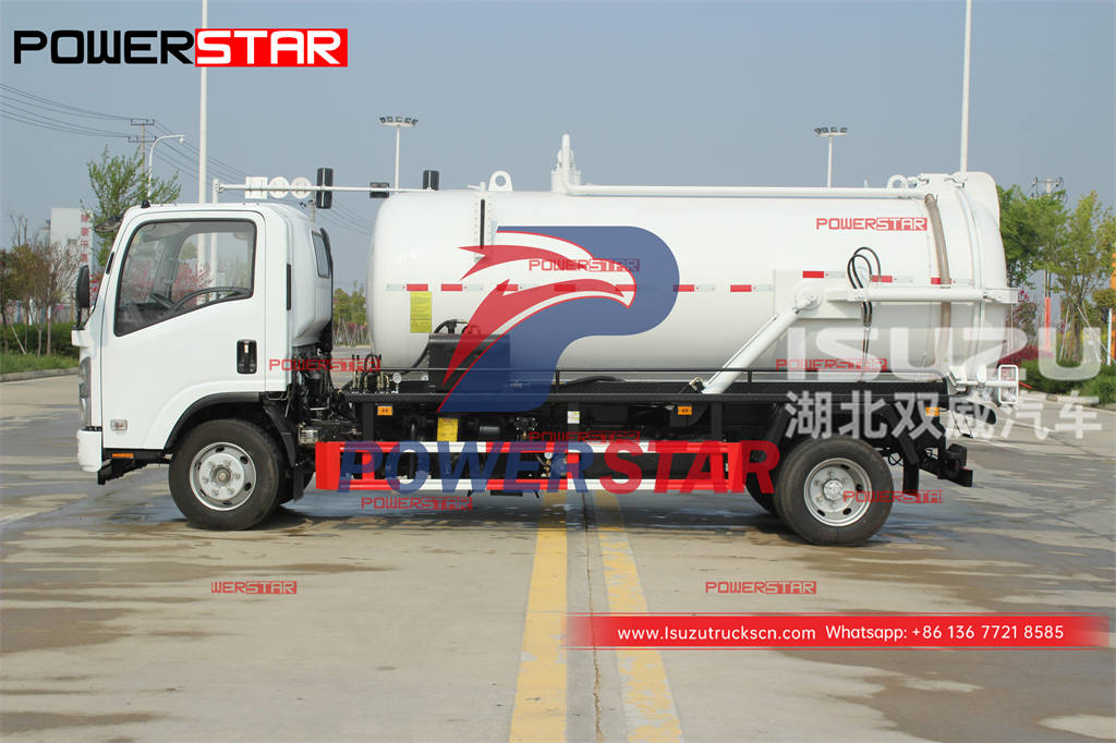 Customized ISUZU 4×4 190HP septic tank pumping truck on sale