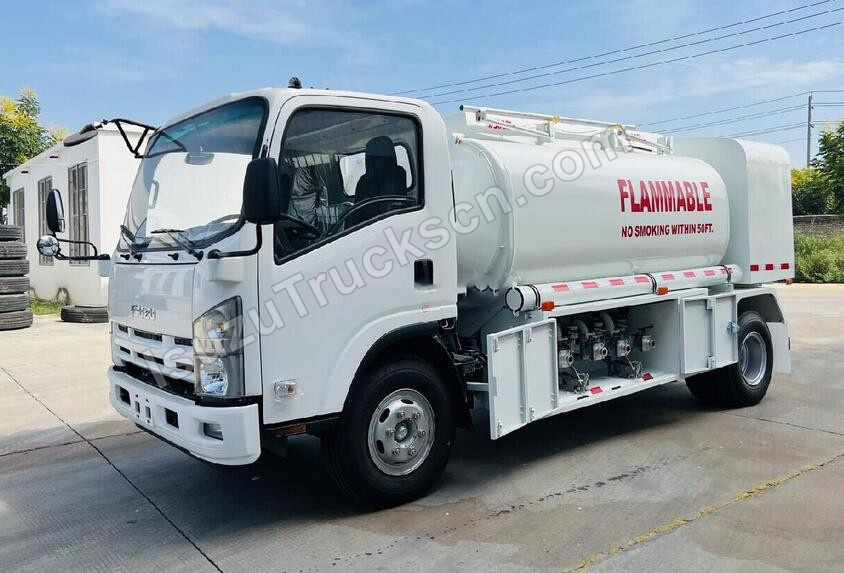 Philippines Japan ISUZU NPR/700P Mobile Refueller Fuel Truck with Two dispenser 