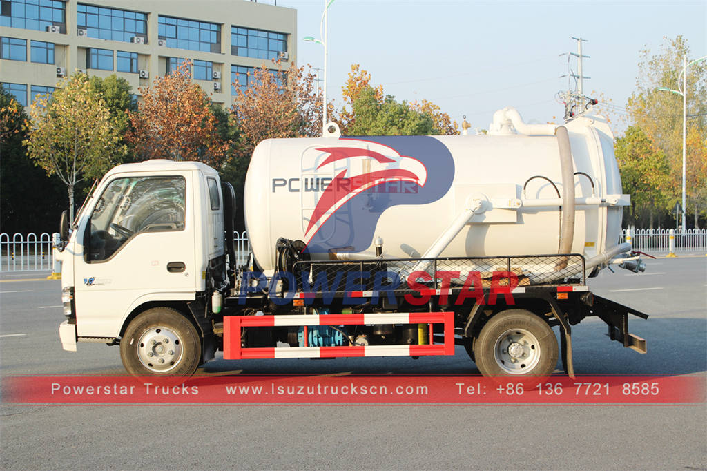 Custom-made ISUZU 4×2 mini vacuum sewage suction truck