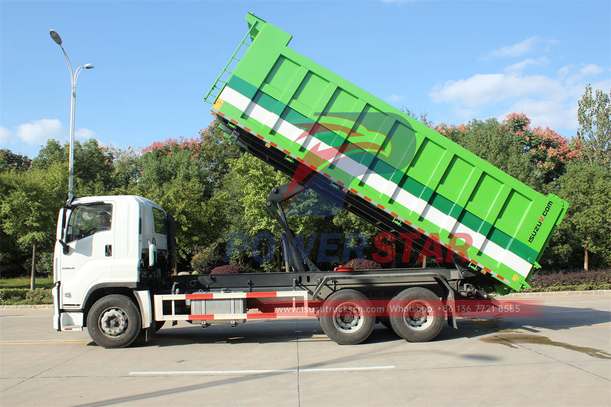 ISUZU GIGA dumper truck with 30 tons payload