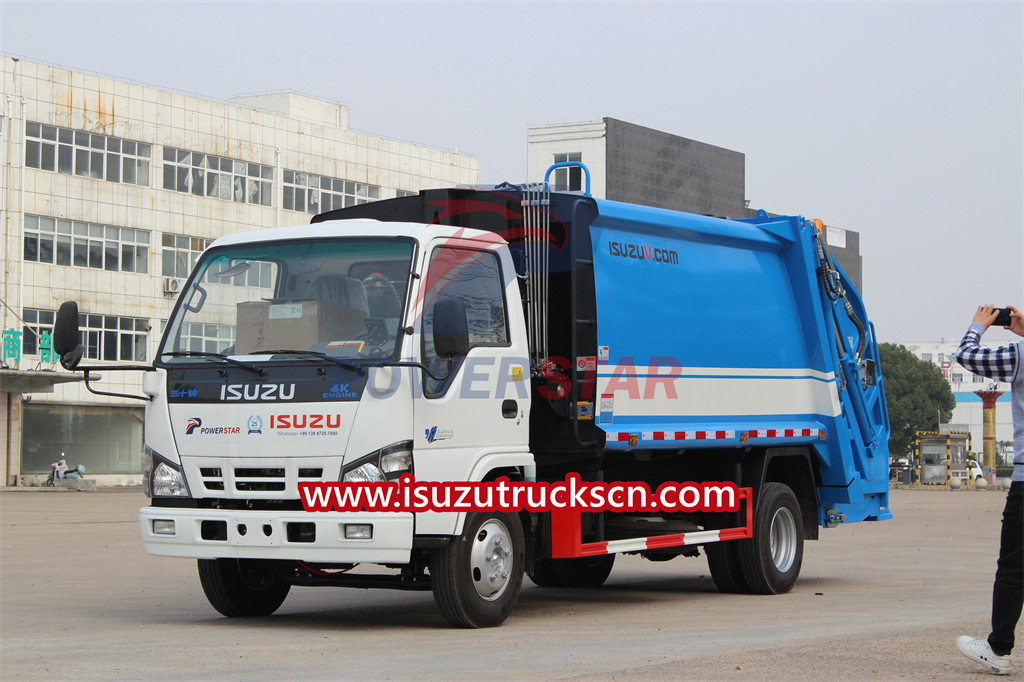ISUZU NKR 8cbm refuse compactor truck for sale