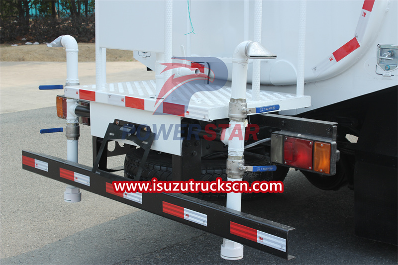 Isuzu potable water truck rear platform