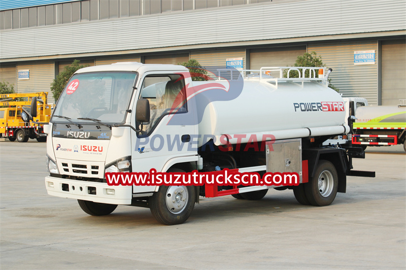 ISUZU potable water truck