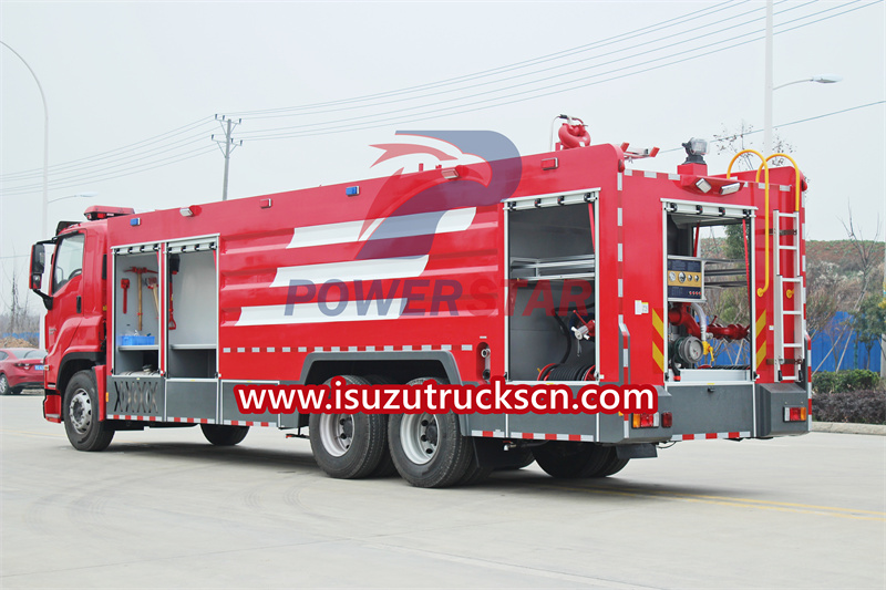 Isuzu fire truck GIGA