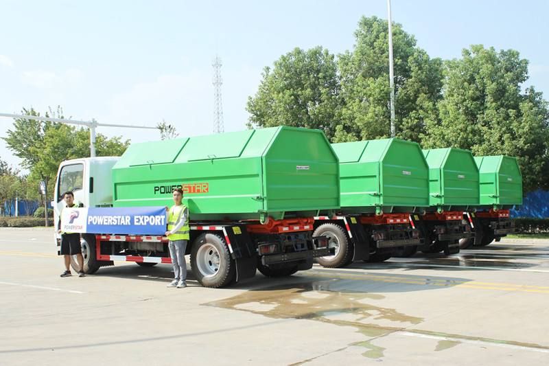 Isuzu NPR hook lift truck for Mongolia
