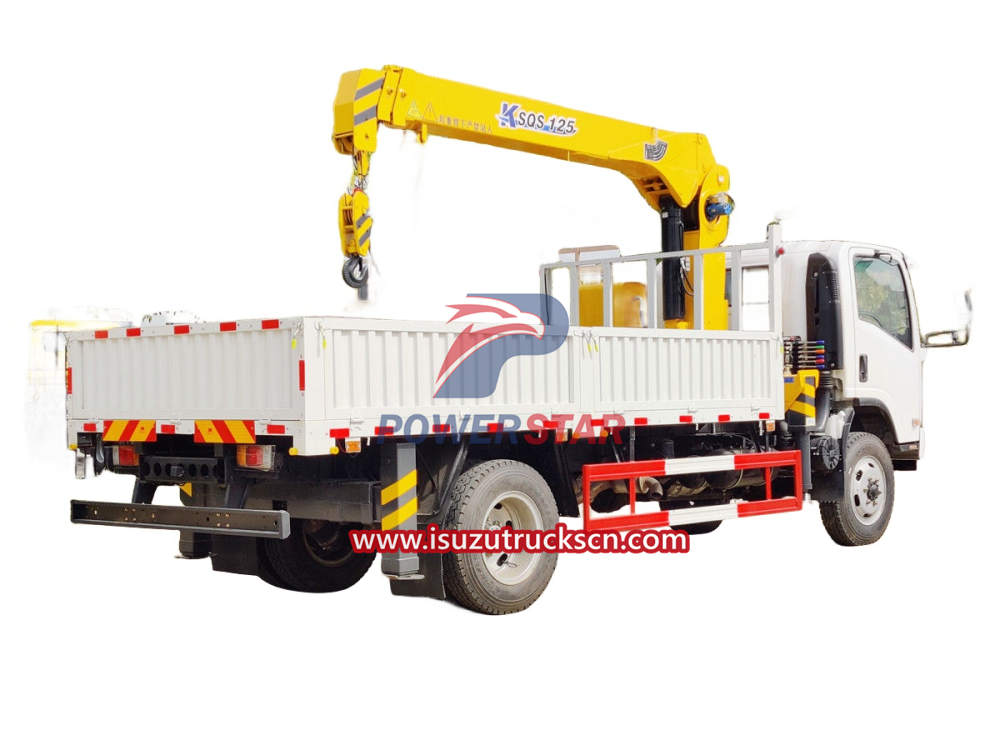 Used 4x4 Isuzu NPR Dropside Cargo Trucks with boom crane