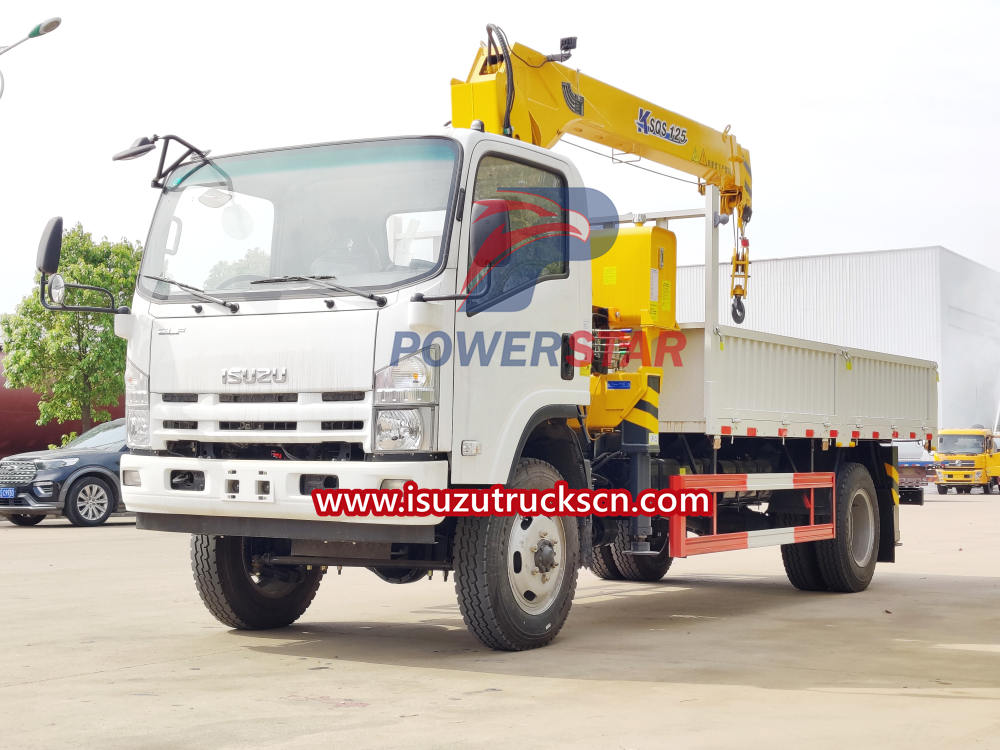 Used 4x4 Isuzu NPR Dropside Cargo Trucks with boom crane