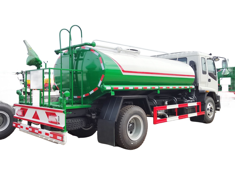 3000 gallon spraying water truck Isuzu