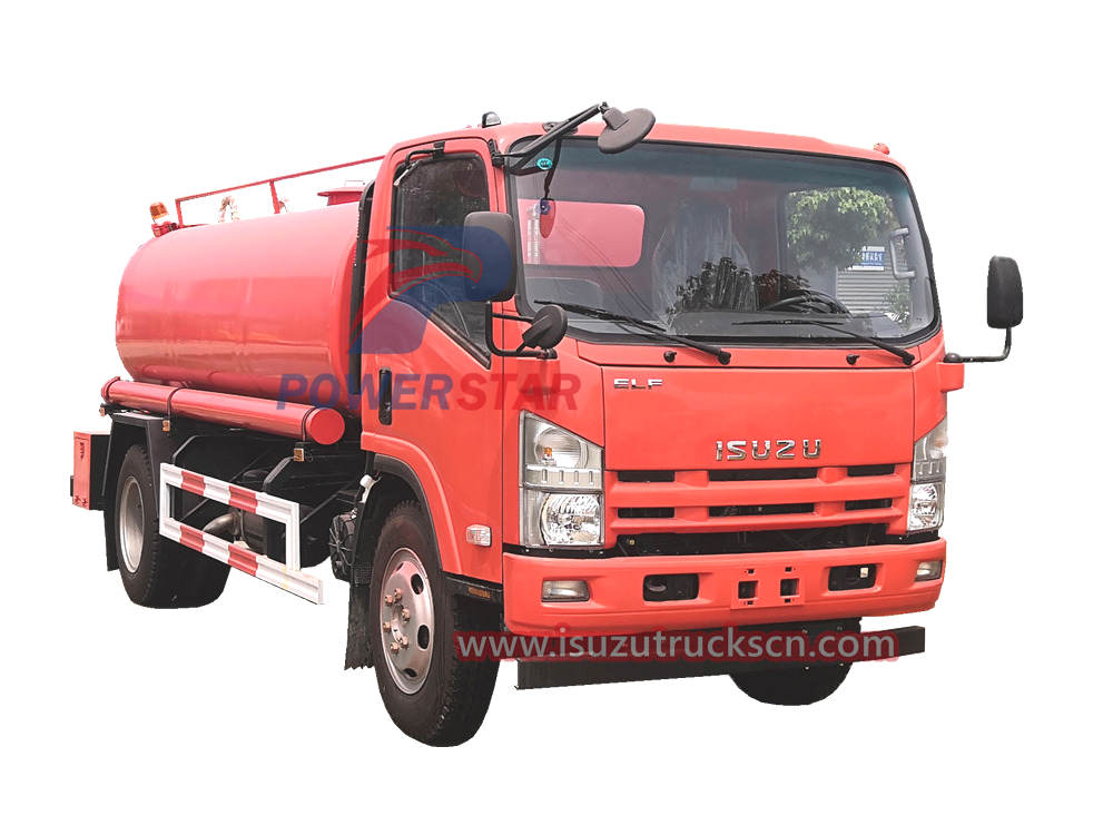 Isuzu fresh water tanks truck