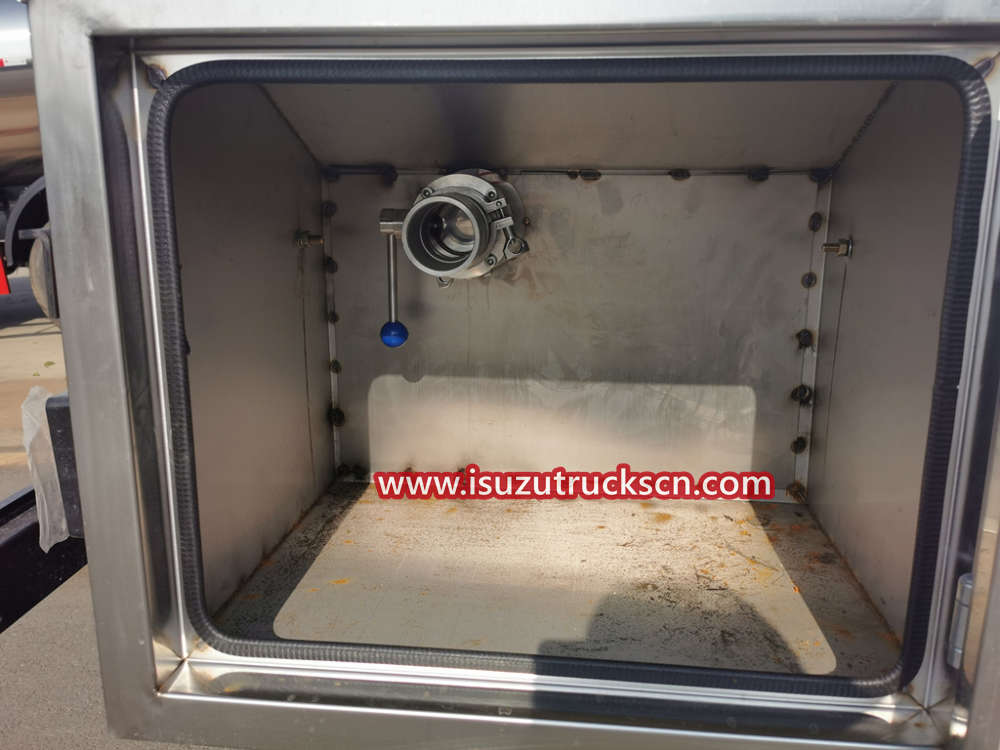 Isuzu Stainless steel potable Clean Water Delivery Truck