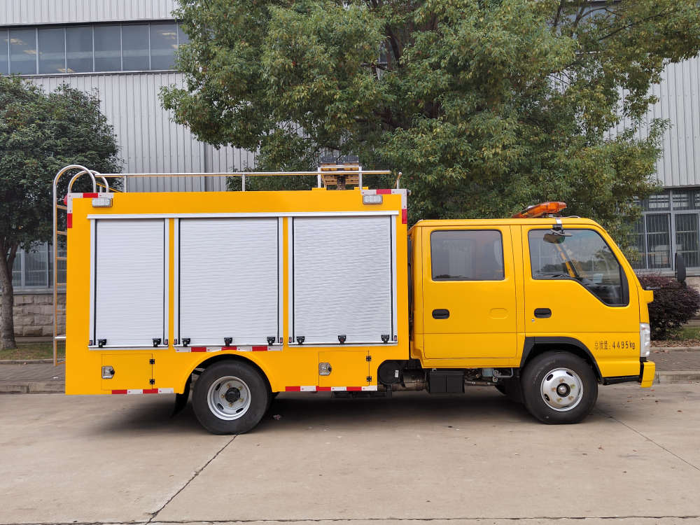 Isuzu Power Car Electric Power Unit Mobile Lighting Emergency Rescue Truck