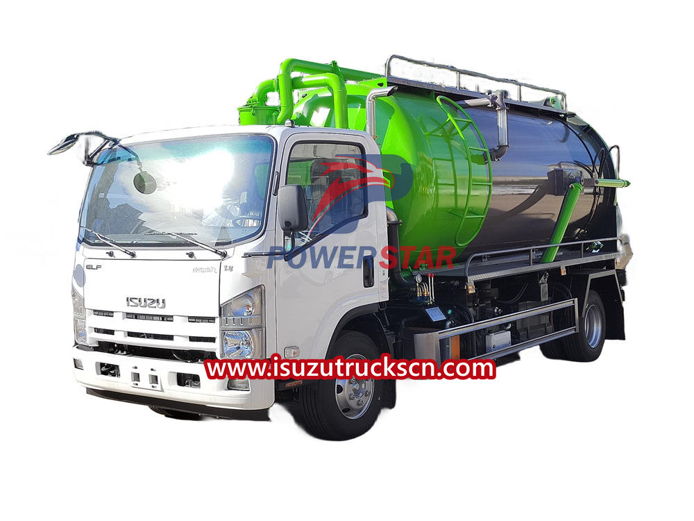 Isuzu sewage suction truck