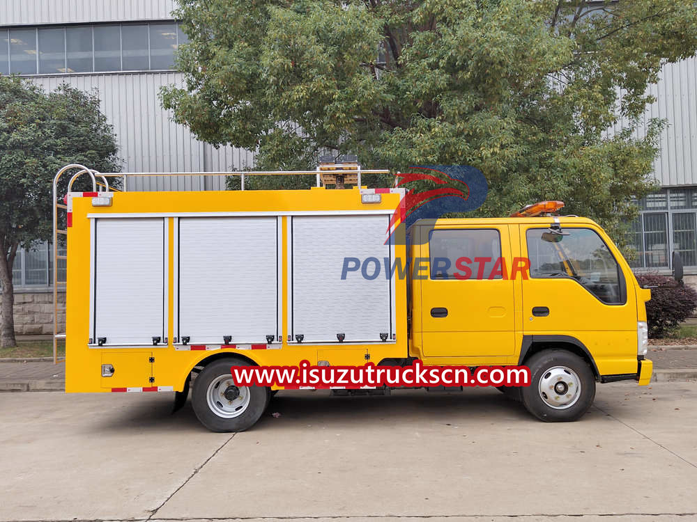 Isuzu emergency lighting truck