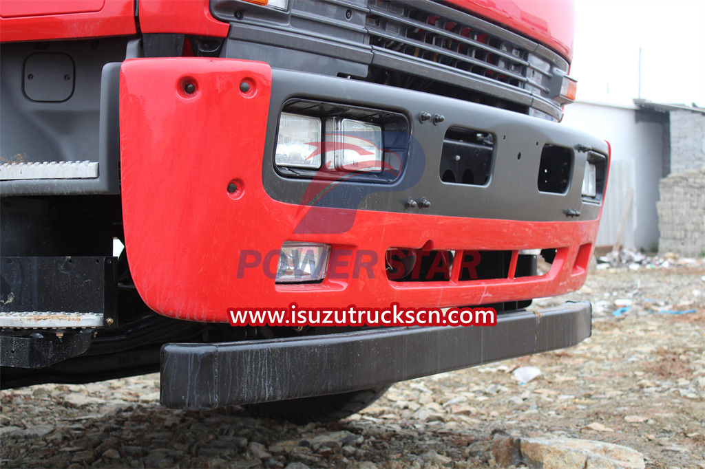 Isuzu FTR truck chassis