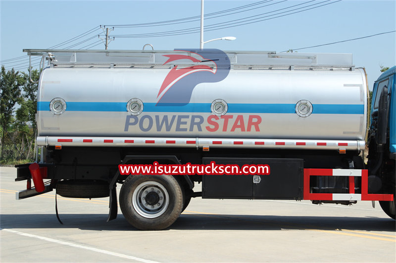 Isuzu fuel bowser tanker